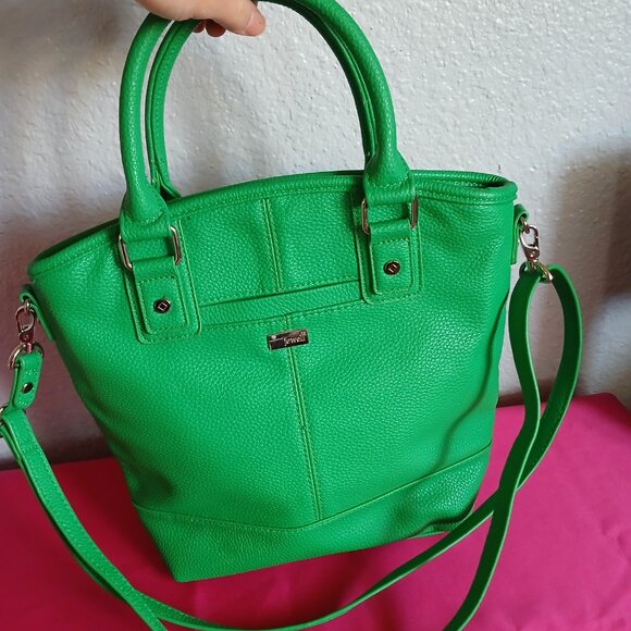 Green Purse by Jewel Collection - Picture 2 of 7